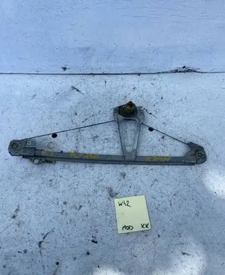 Mercedes-Benz E W124 Rear door manual window regulator