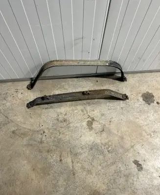 Honda CR-V Fuel tank mounting bracket 