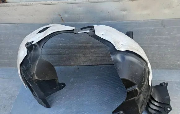 Tesla Model 3 Front wheel arch liner splash guards 169455700E
