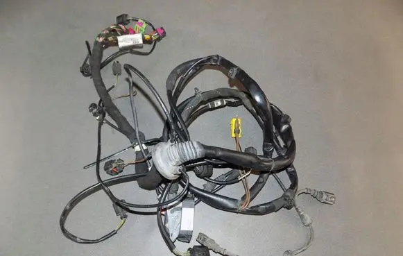 Audi A6 S6 C6 4F ABS pump bracket 