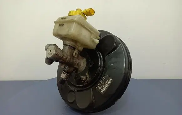 Volkswagen New Beetle Brake booster 1J1614105T
