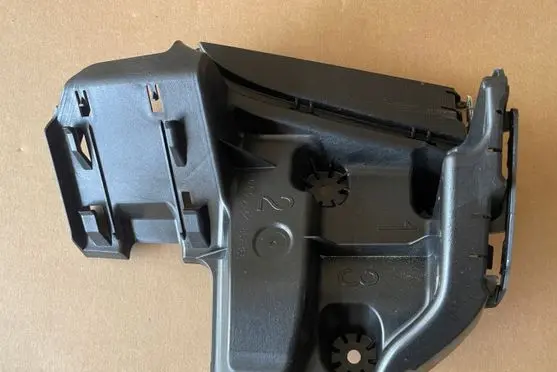Audi e-tron Rear bumper mounting bracket 4KE807366
