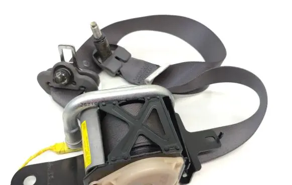 Hyundai Tucson JM Front seatbelt 888202e400