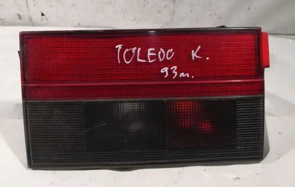 Seat Toledo I (1L) Tailgate rear/tail lights 1L0945095