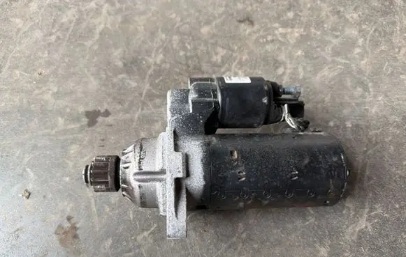 Volkswagen Crafter Starter motor 02M911021AX