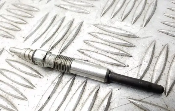 Volkswagen Touareg I Glow plug 
