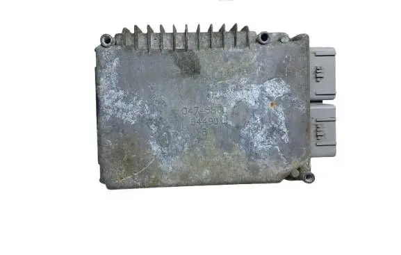 Chrysler PT Cruiser Engine control unit/module 04745860 64490