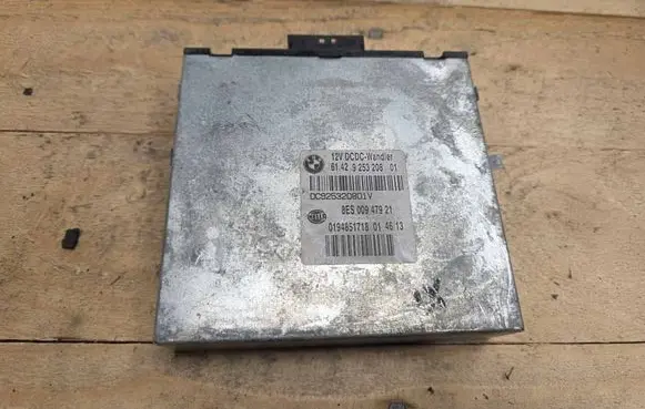BMW 3 E90 E91 Voltage converter/converter module 9253208