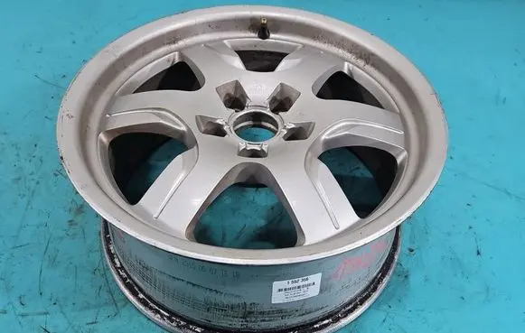 Audi A4 S4 B8 8K R17 alloy rim IMPRK1552356