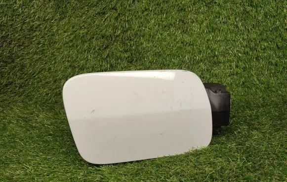 Audi A8 S8 D3 4E Fuel tank cap 4E0809857E