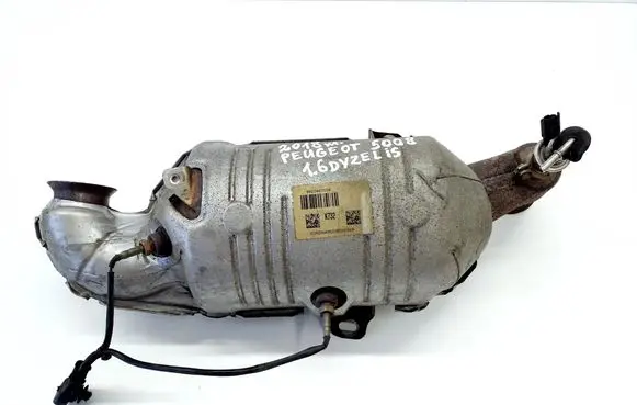 Peugeot 5008 II Catalyst/FAP/DPF particulate filter 9823467180