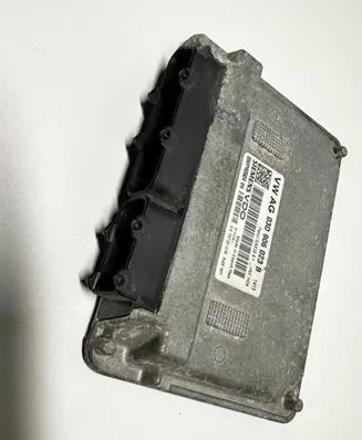Skoda Fabia Mk1 (6Y) Air suspension control unit module (rear) VWAG03D906023B 5WP4050404