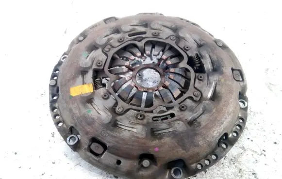 Toyota Avensis T250 Pressure plate 3100105030