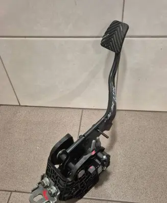 Hyundai i30 Clutch pedal 32802M6400