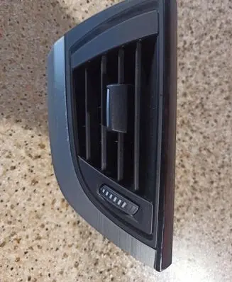 BMW 1 F20 F21 Dashboard side air vent grill/cover trim 9205356