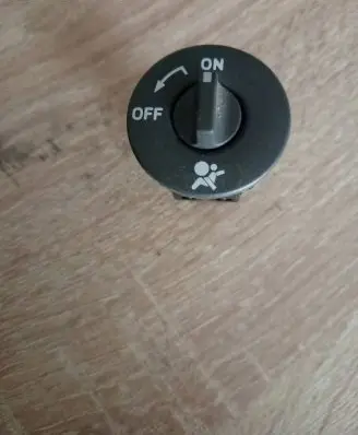Renault Laguna II Passenger airbag on/off switch 8200169589b