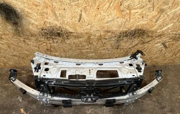 Mercedes-Benz E W214 Front bodywork piece 