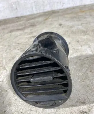 Volkswagen Caddy Dash center air vent grill 2k0819703b