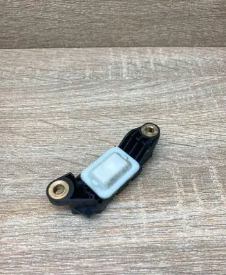 Mercedes-Benz E W211 Airbag deployment crash/impact sensor 0018209126 303923