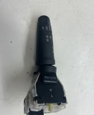 Nissan X-Trail T31 Indicator stalk 8424SN