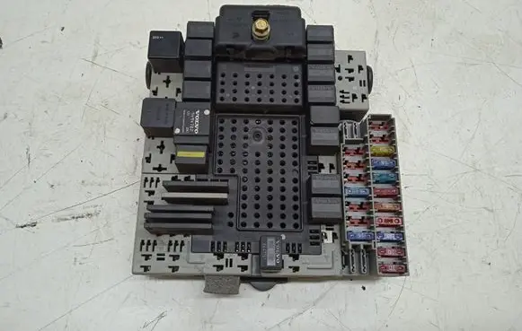 Volvo S80 Fuse box set 8645410