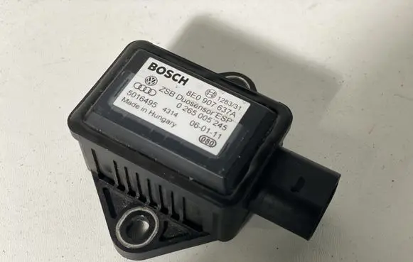 Volkswagen Phaeton ESP acceleration yaw rate sensor 8E0907637A 0265005245