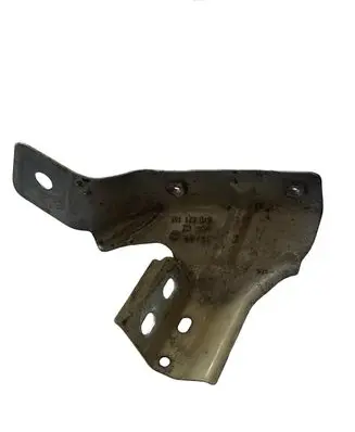 Skoda Fabia Mk1 (6Y) Fender mounting bracket 6Y0821141