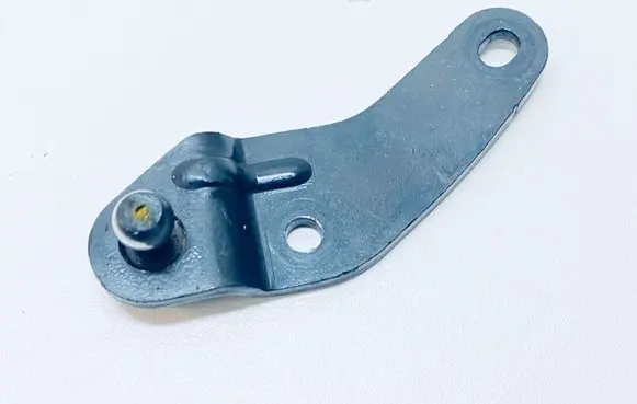 Volkswagen Touareg II Shock absorber/damper mounting bracket 7P6827427