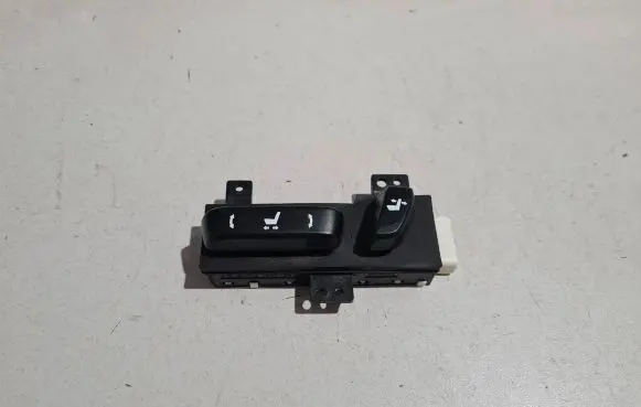 Lexus RX 450H Seat control switch 18A703