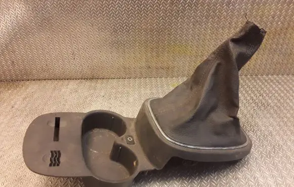 Opel Corsa D Gear shifter surround trim plastic 13254966
