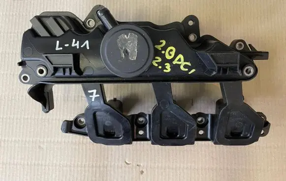 Renault Master III Intake manifold 8200924262