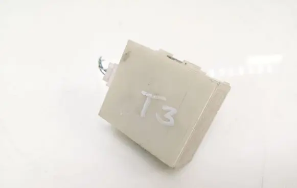 Toyota Avensis T250 Door control unit/module 8974105070