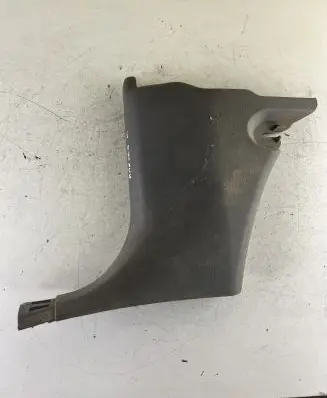 Ford Ranger Foot area side trim UR5668390