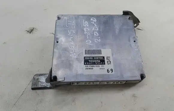 Toyota Avensis T250 Engine control unit/module ECU 89661-05692