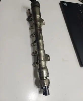 Mazda CX-7 Fuel main line pipe DA5020