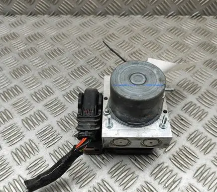 Renault Master III ABS Pump 476604079R