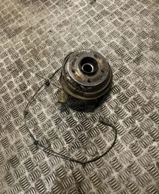 Mercedes-Benz Vito Viano W447 Rear wheel hub A4473505500 4473505500