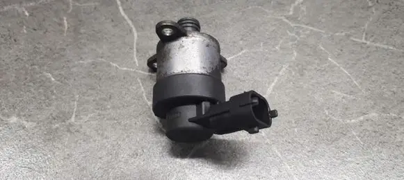 Renault Scenic III - Grand scenic III Fuel pressure sensor 0928400743