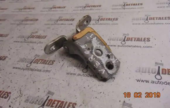 Toyota Corolla Verso AR10 Front door upper hinge
