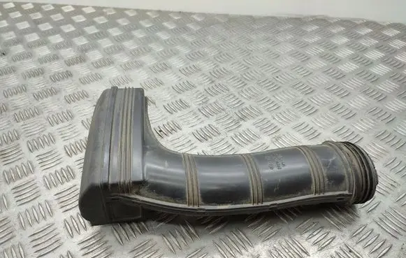 KIA Soul Air intake duct part 282102K000