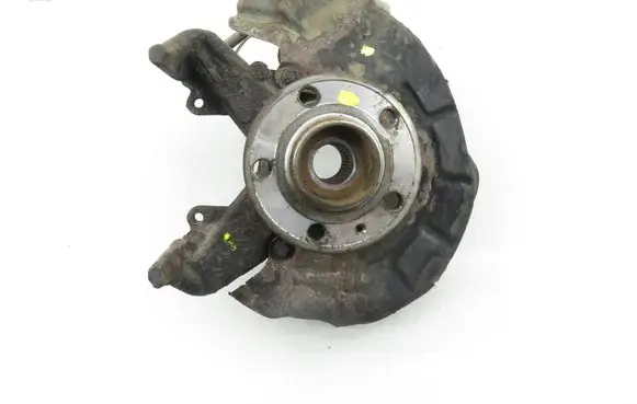 Volkswagen Polo IV 9N3 Front wheel hub spindle knuckle 