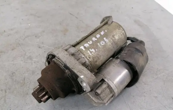 Volkswagen Touran I Starter motor 02Z911023G