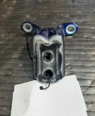 Nissan Juke I F15 Front door upper hinge