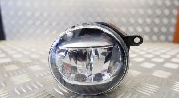 Toyota Highlander XU70 Front fog light 812200E030
