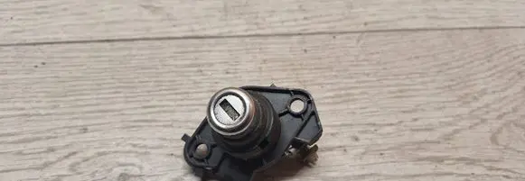 BMW 3 E36 Tailgate exterior lock 1946100
