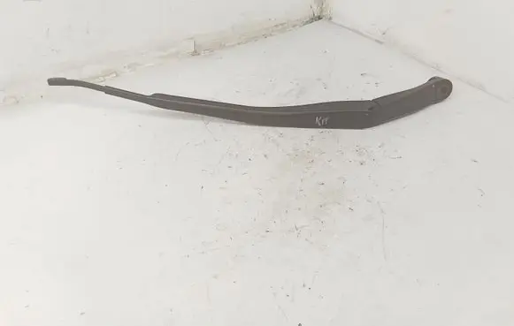 Honda FR-V Front wiper blade arm