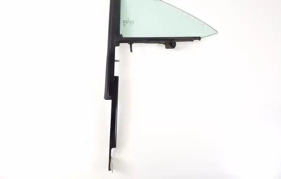 Mercedes-Benz CLS C218 X218 Rear vent window glass A2187300155