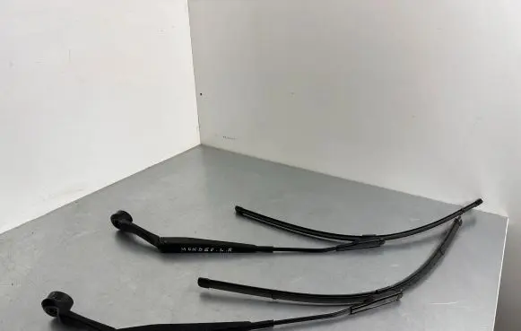 Ford Mondeo MK V Front wiper blade arm DS7317C495AD DS7317B589AD DS73-17C495-AD