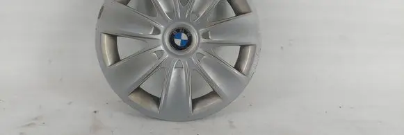 BMW 3 E46 R16 wheel hub/cap/trim 62411810