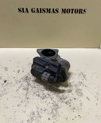 Volkswagen Touran I Throttle valve